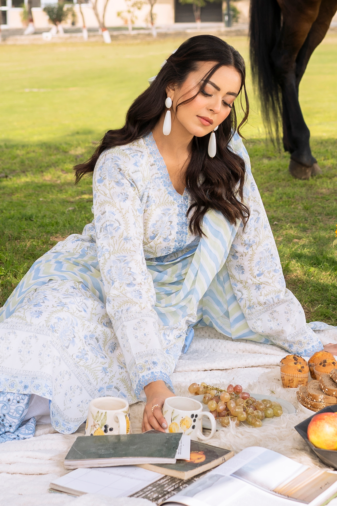 online dress shopping